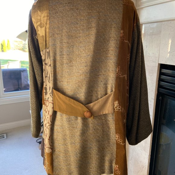 Donna Jessica standout jacket/top - Picture 3 of 7